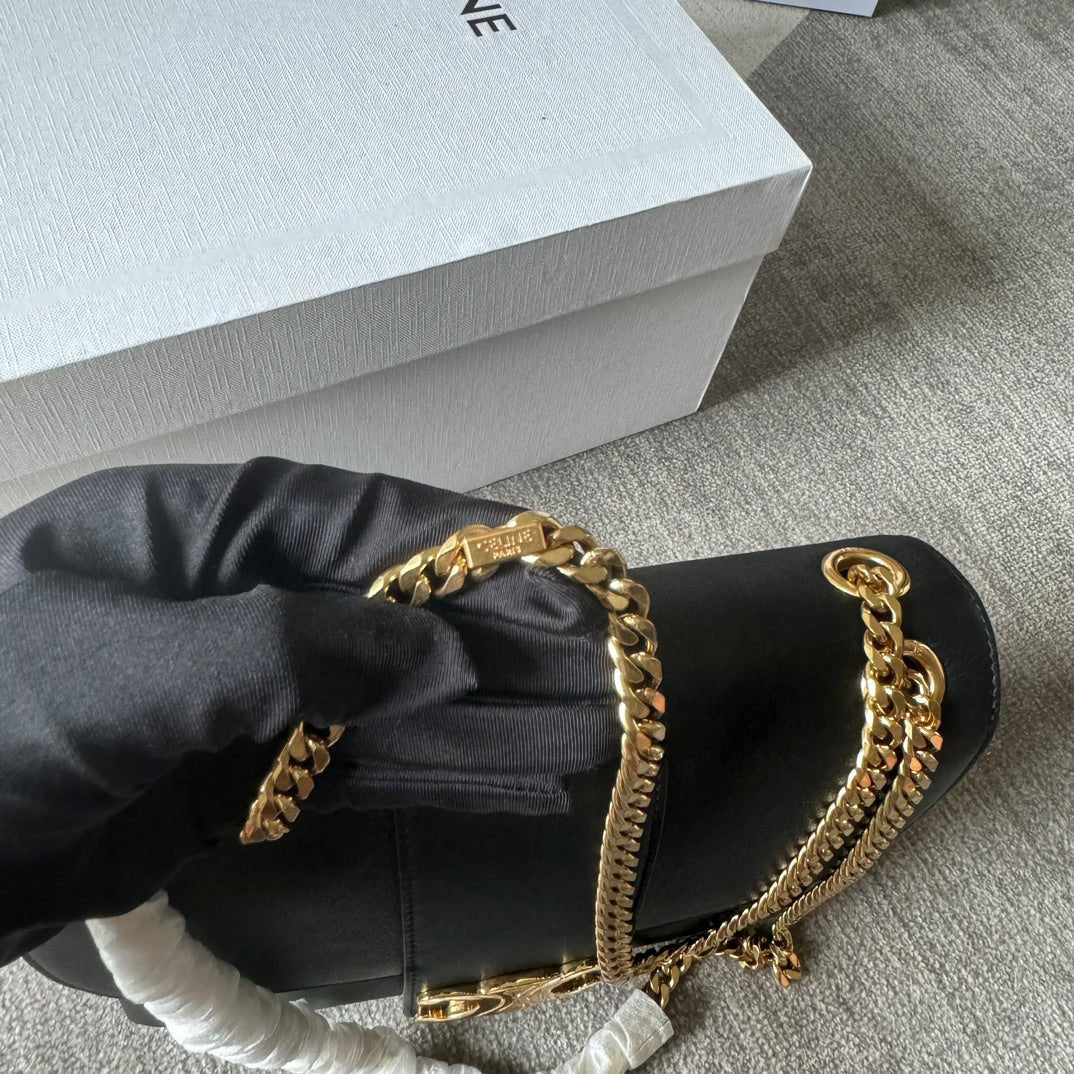 CELINE MEDIUM VICTOIRE BAG 25 IN BLACK CALFSKIN GOLDEN HARDWARE