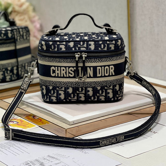 DIOR CROSSBODY MINI 18 VANITY CASE IN BLACK MONOGRAM OBLIQUE JACQUARD