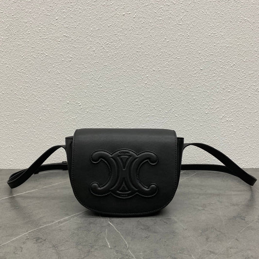 CELINE FOLCO CUIR TRIOMPHE 18 IN BLACK CALFSKIN
