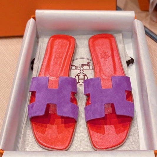 HERMES 0RAN SANDALS IN VIOLET PURPLE SUEDE AND CHERRY RED CALFSKIN