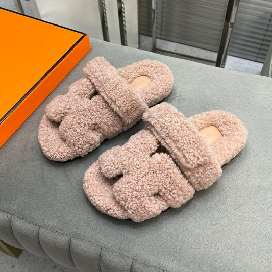 HERMES CHYPRE SLIPPERS IN ROSY BROWN LAMB WOOL