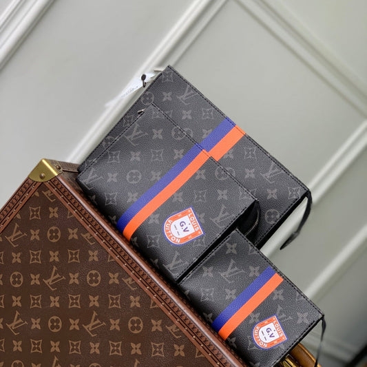 LOUIS VUITTON RIO TOILET POUCH 25 IN BLACK CANVAS MONOGRAM SILVER LOCK