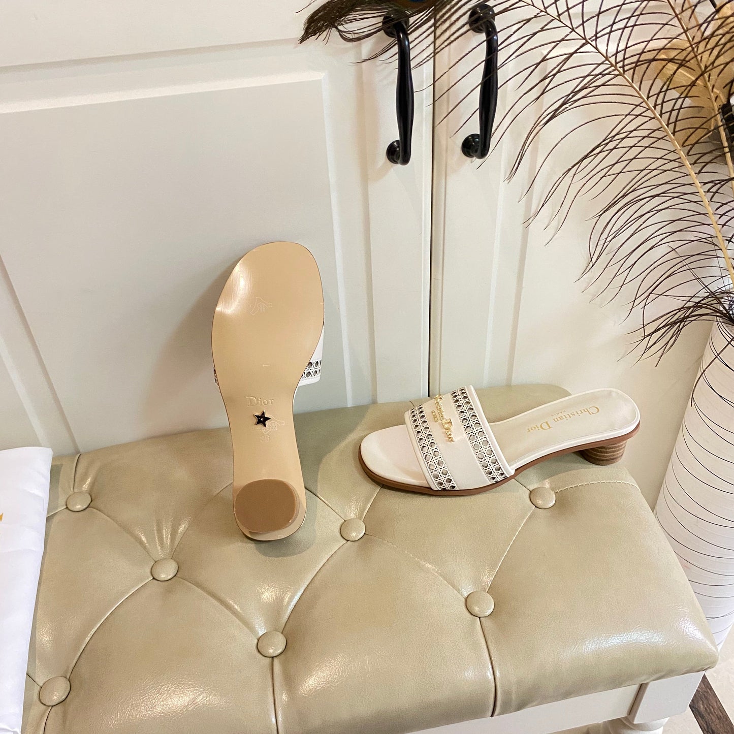 DIOR DWAY HEELED SLIDE IN WHITE CALFSKIN WITH GOLD LOGO