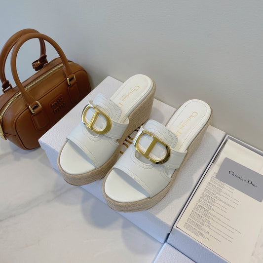 DIOR MONTAIGNE WEDGE SLIDE 95MM IN WHITE CALFSKIN