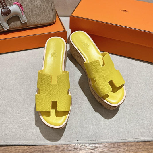 HERMES 25S HIGH WEDGE SANDALS IN YELLOW LAMBSKIN STYLE 26