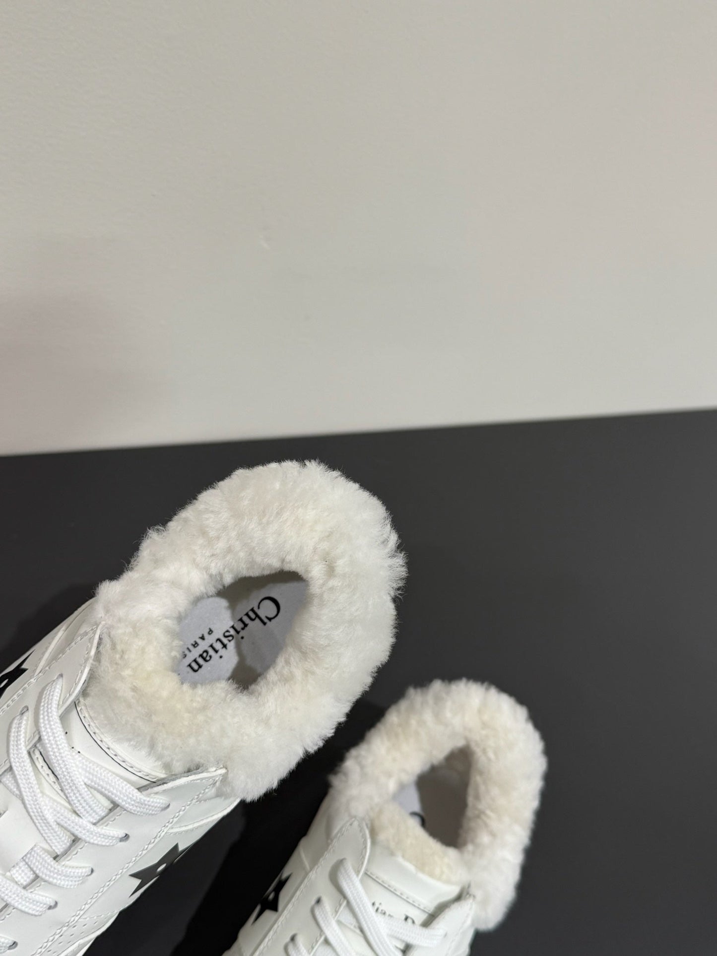 DIOR BLACK STAR SNEAKER WHITE CALFSKIN AND SUEDE CALFSKIN WITH SHEARLING LINING