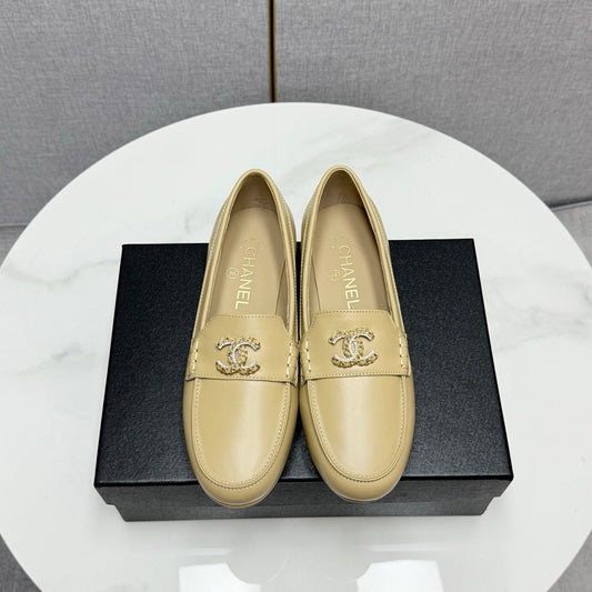 CHANEL LOAFER 25S IN WARM BEIGE LAMBSKIN WITH GOLD HARDWARE