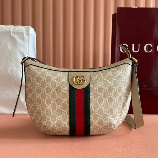 GUCCI 25S EPILOGUE BAG 30 IN BEIGE AND WHITE CALFSKIN