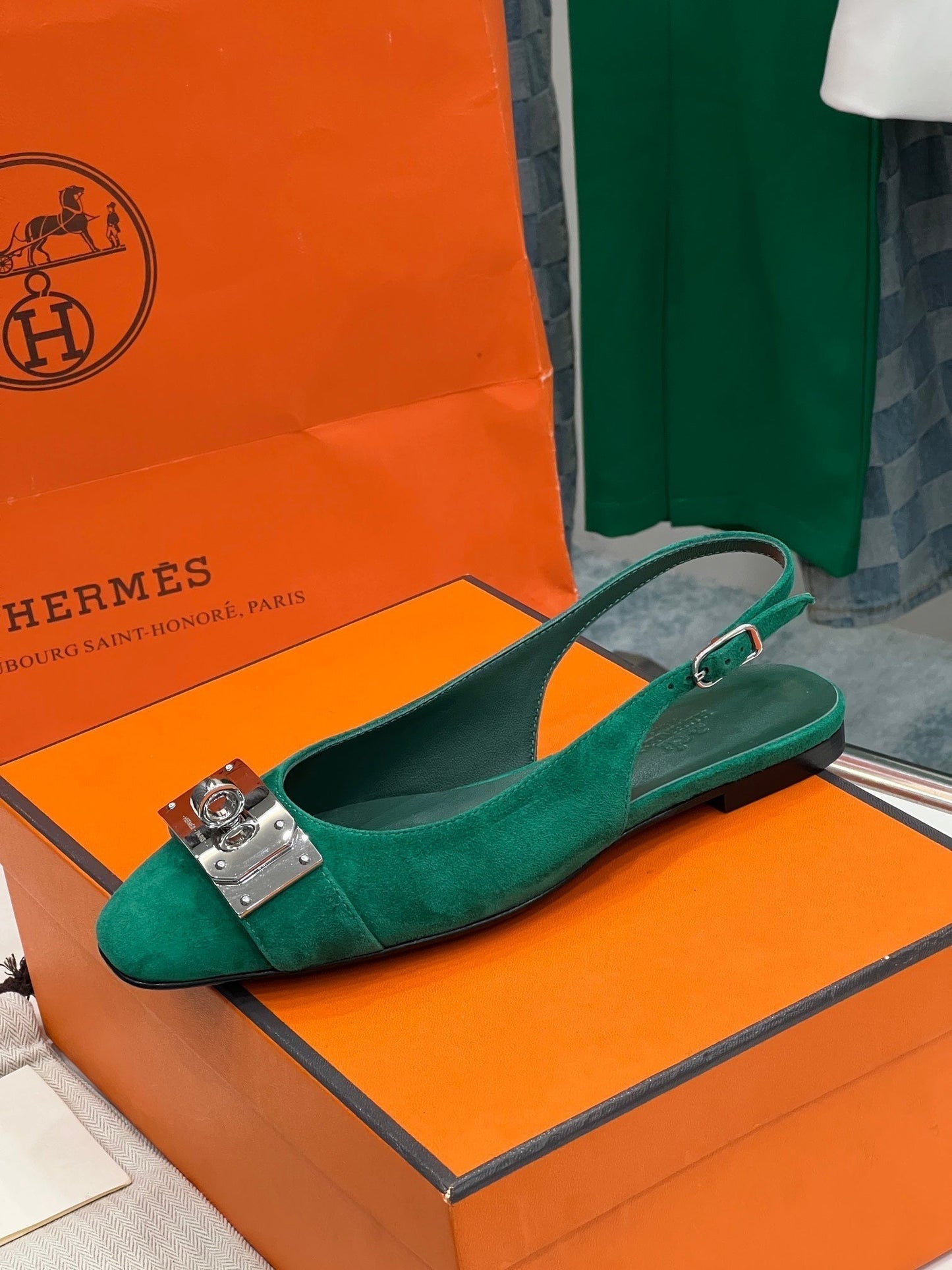 HERMES INNOCENTE SLINGBACK CASTLETON GREEN SUEDE