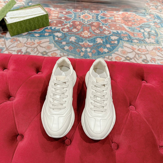 GUCCI RHYTON TRAINER WHITE CALFSKIN WITH NAVY LOGO